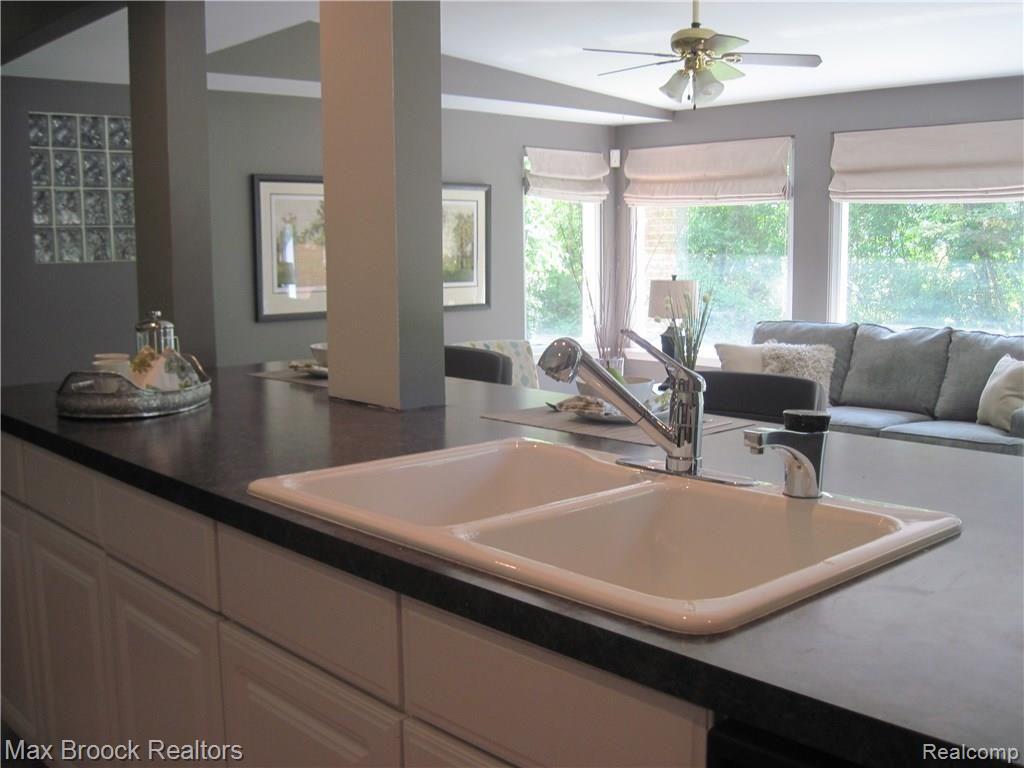 2594 Pine Ridge Road West Bloomfield, MI 48324 - Photo 8 of 17 Kitchen Overlooking Family Room