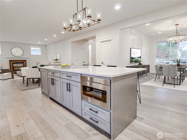 $1,999,000 | 11014 Dayton Avenue North, Seattle, WA 98133