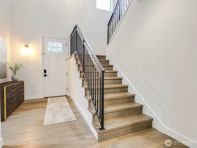 $1,999,000 | 11014 Dayton Avenue North, Seattle, WA 98133