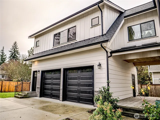 $1,999,000 | 11014 Dayton Avenue North, Seattle, WA 98133