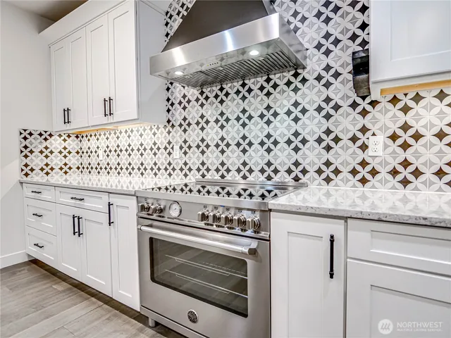 $1,999,000 | 11014 Dayton Avenue North, Seattle, WA 98133