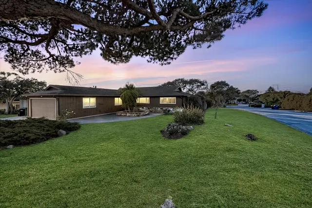 $785,000 | 15175 Oak Hills Drive, Salinas, CA 93907