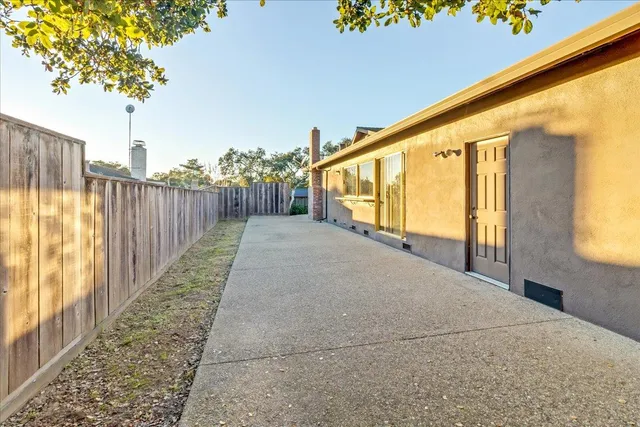 $785,000 | 15175 Oak Hills Drive, Salinas, CA 93907