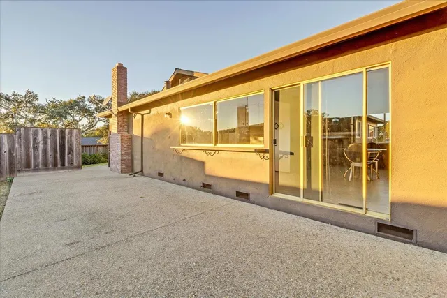 $785,000 | 15175 Oak Hills Drive, Salinas, CA 93907