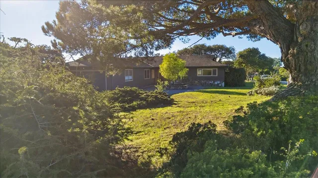 $785,000 | 15175 Oak Hills Drive, Salinas, CA 93907