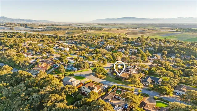 $785,000 | 15175 Oak Hills Drive, Salinas, CA 93907