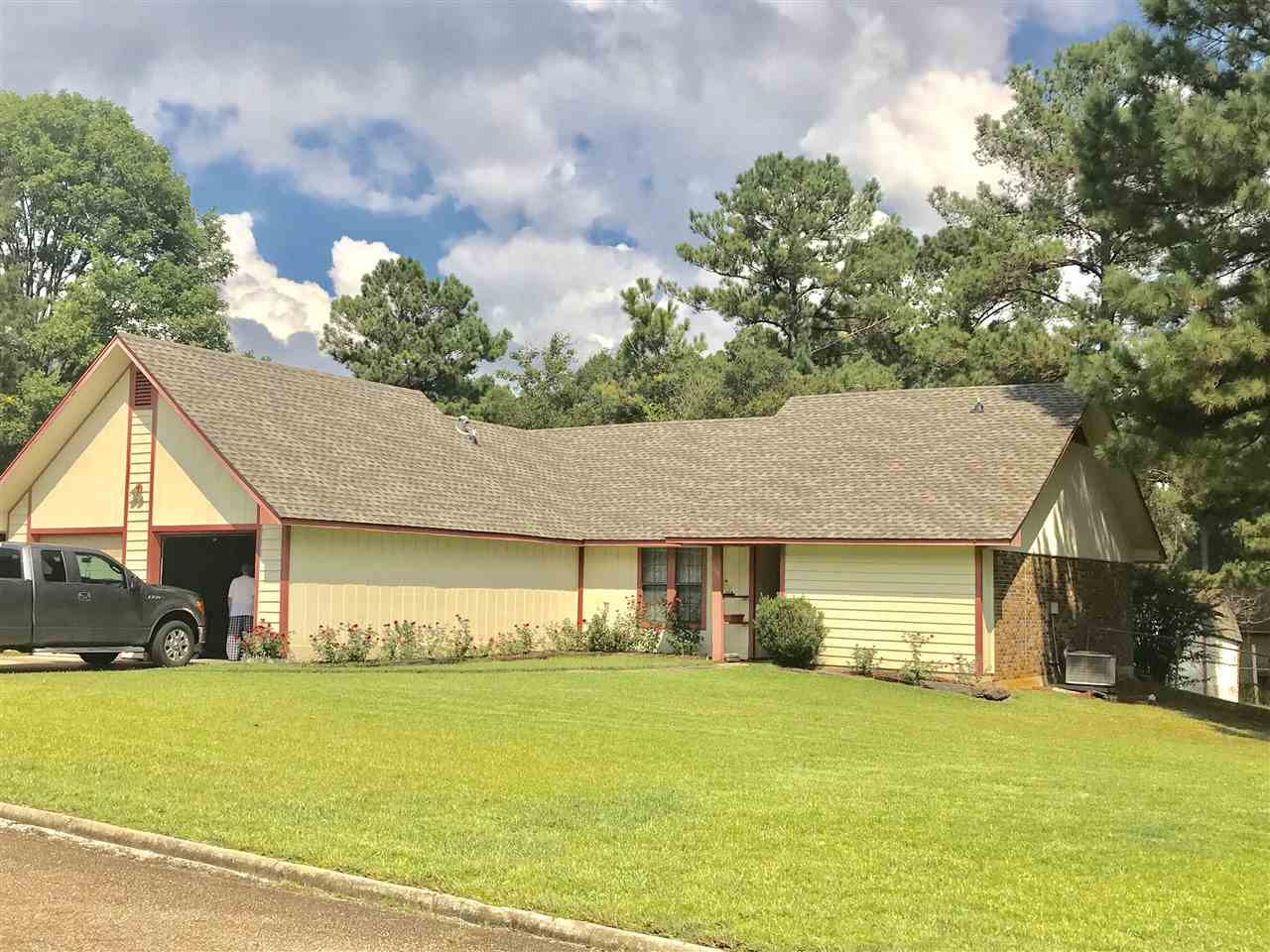 532 Spryfield Road Jackson, MS 39212 - Photo 1 of 29 Photo 1