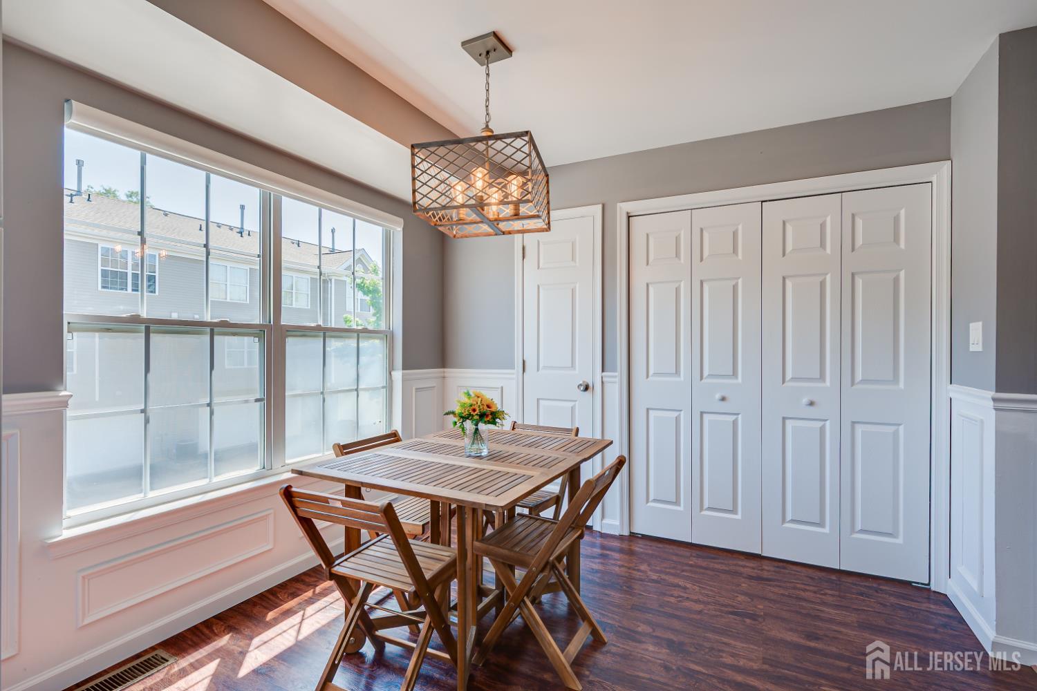 41 Rojewski Way Parlin, NJ 08859 - Photo 7 of 27