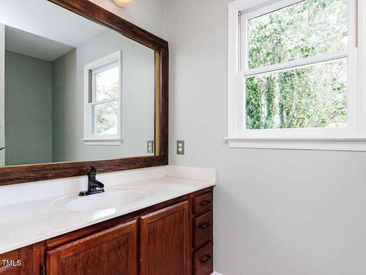 3525 Lytham Place Raleigh, NC 27604 - Photo 25 of 36 025-1280x960-bathroom