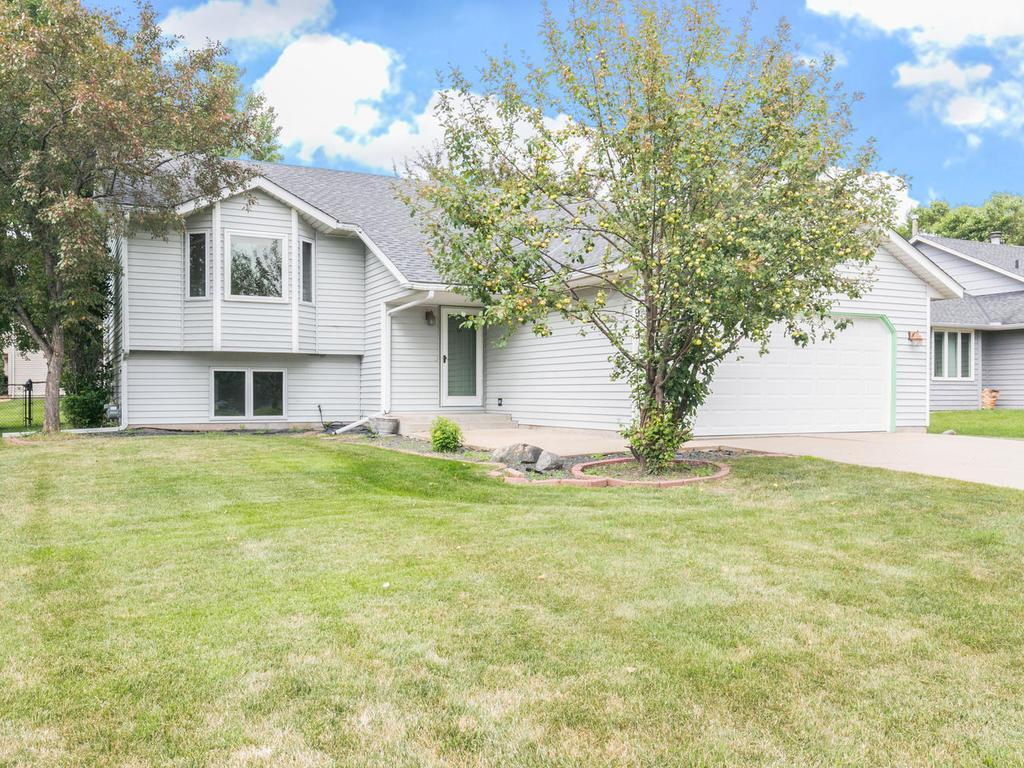 979 Northview Park Road Eagan, MN 55123 - Photo 1 of 1 Gallery Image 1