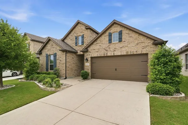 $2,900 | 1015 Huckleberry Street, Northlake, TX 76226