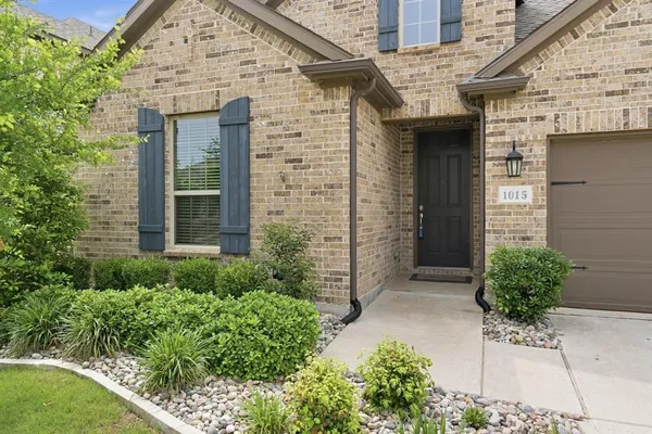 $2,900 | 1015 Huckleberry Street, Northlake, TX 76226