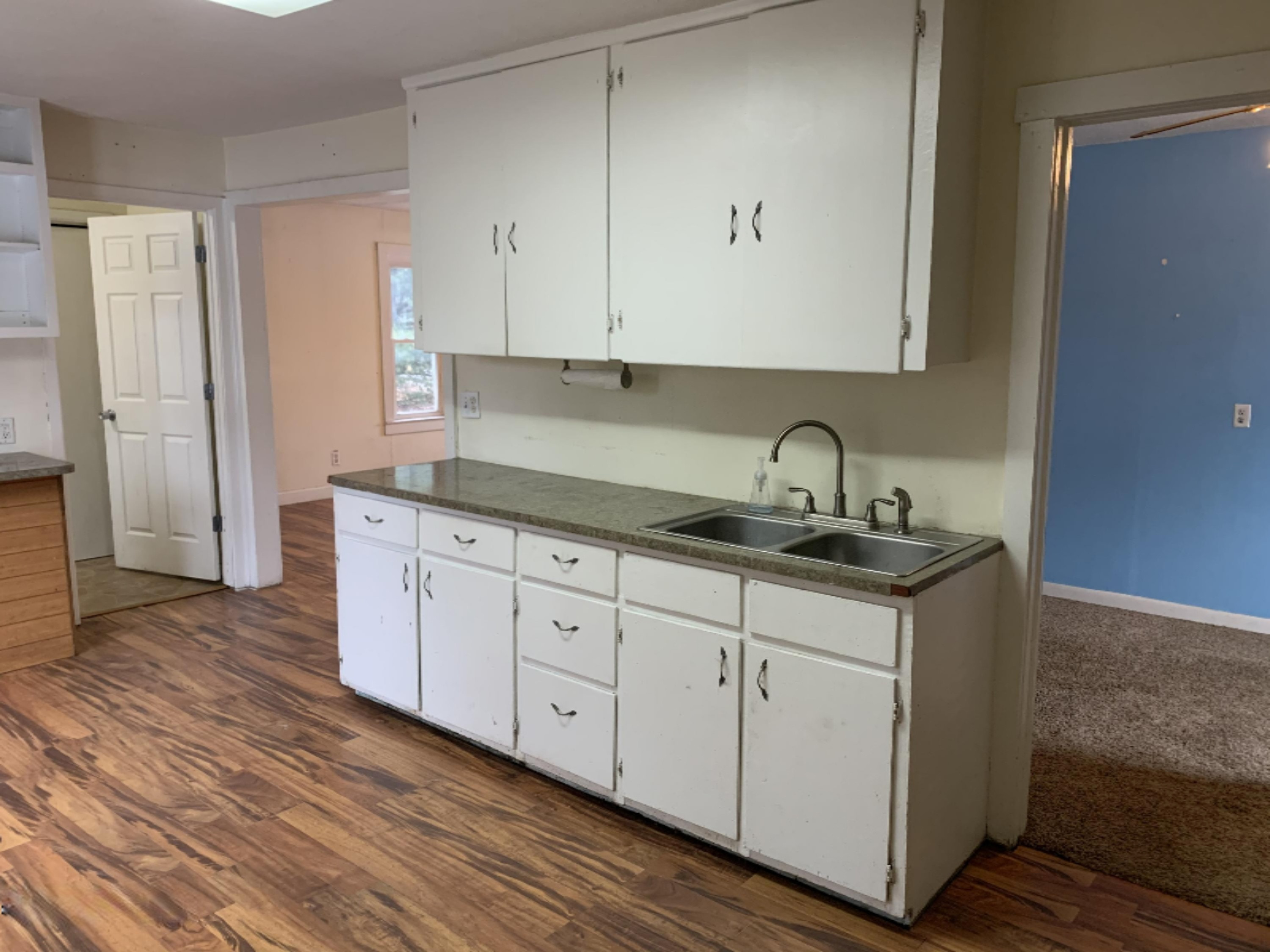 1061 Chatterson Road Muskegon, MI 49442 - Photo 9 of 27 IMG_4339