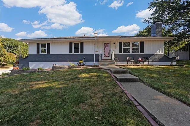 $335,000 | 9700 East 82nd Terrace, Raytown, MO 64138