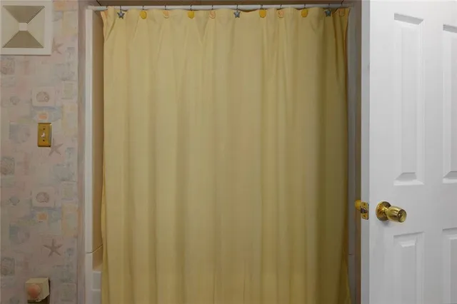 $335,000 | 9700 East 82nd Terrace, Raytown, MO 64138