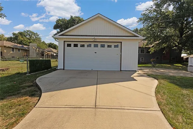$335,000 | 9700 East 82nd Terrace, Raytown, MO 64138
