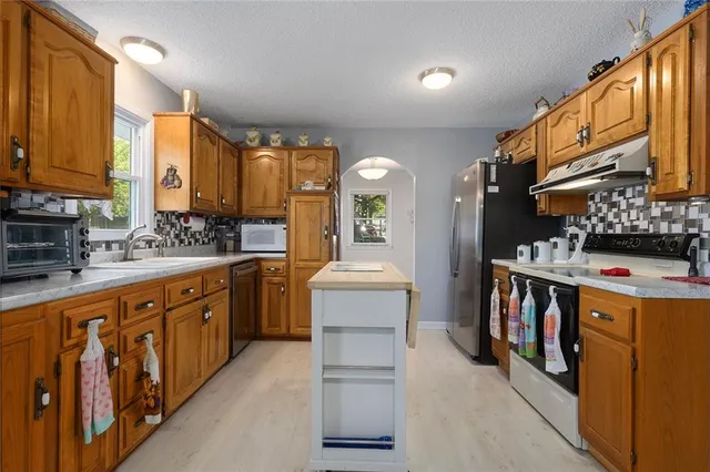 $335,000 | 9700 East 82nd Terrace, Raytown, MO 64138