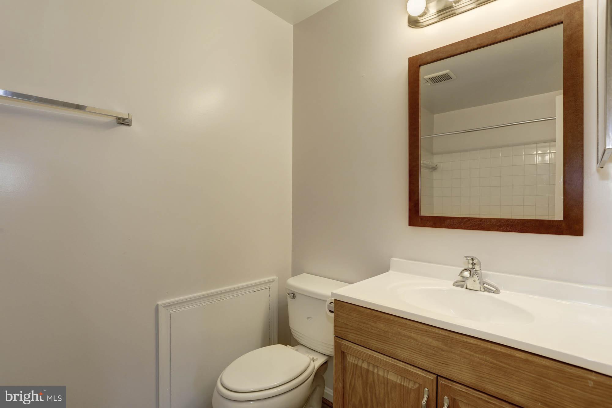 2104 Carriage Square Place Silver Spring, MD 20906 - Photo 12 of 16 Bath