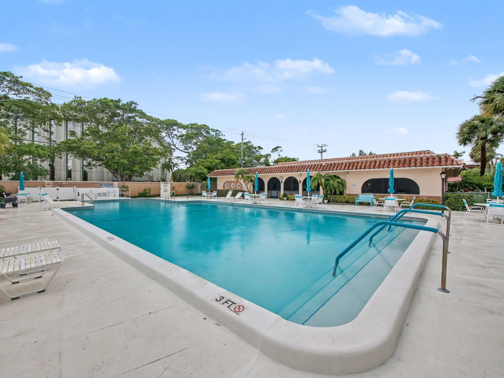 400 Northeast 20th Street, Unit A131 Boca Raton, FL 33431 - Photo 30 of 31 Community Pool