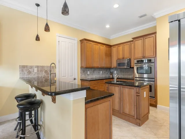 $4,500 | 6168 56th Avenue, Vero Beach, FL 32967