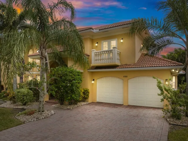 $4,500 | 6168 56th Avenue, Vero Beach, FL 32967