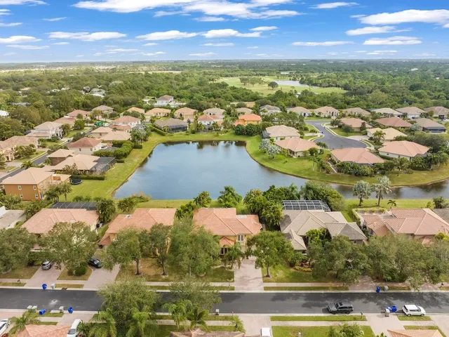 $4,500 | 6168 56th Avenue, Vero Beach, FL 32967