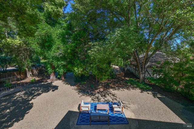 a view of a back yard of the house