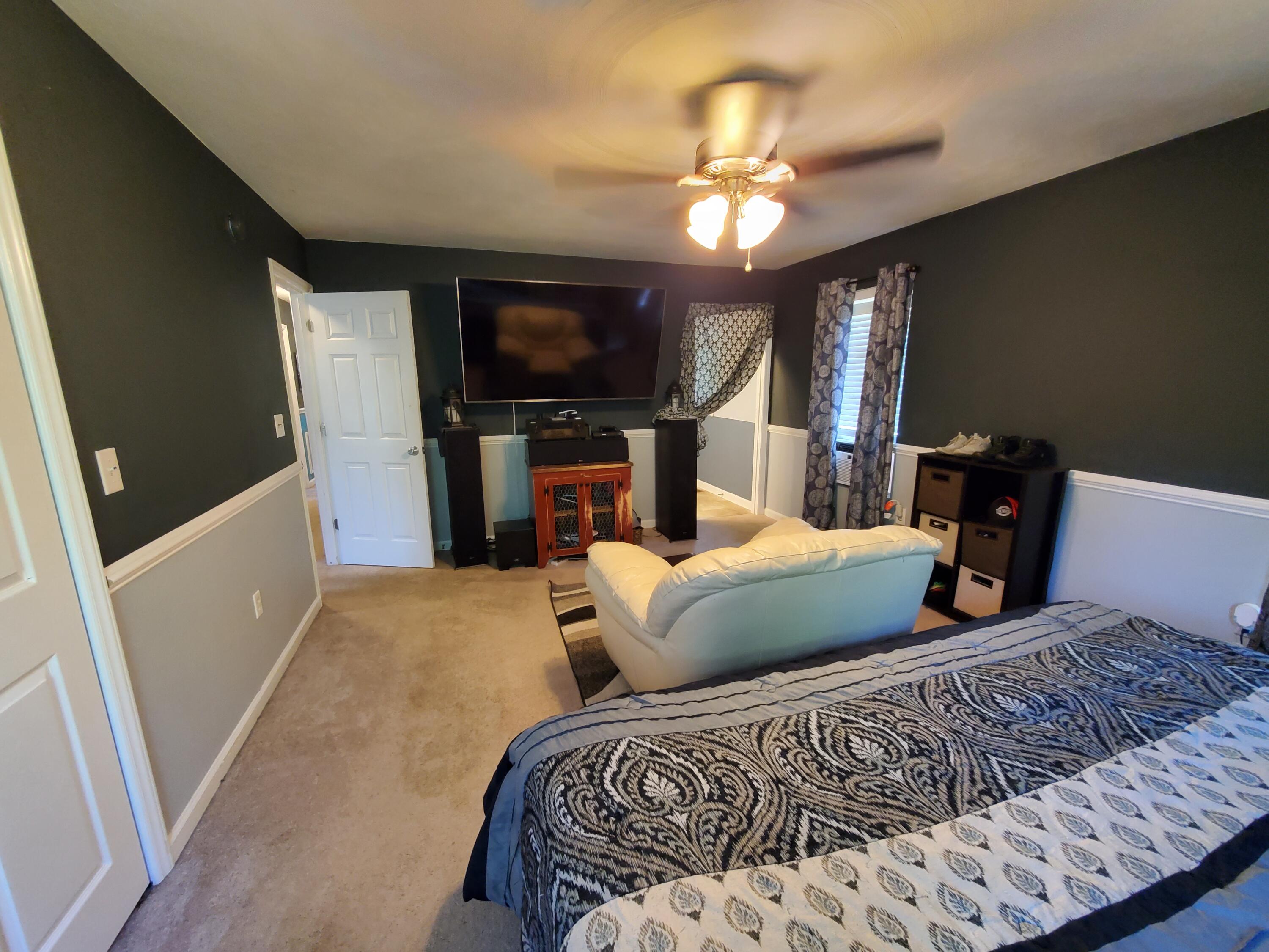 10557 Dickerson Mill Road Moneta, VA 24121 - Photo 8 of 22 Master Bedroom