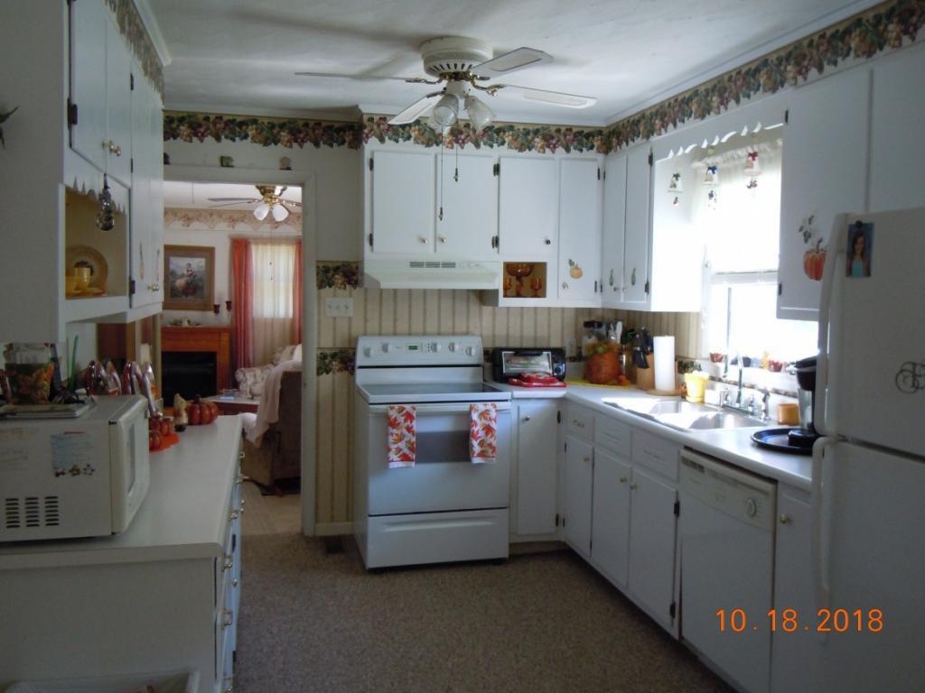 32055 Poor Valley Road Saltville, VA 24370 - Photo 21 of 36 Photo 21