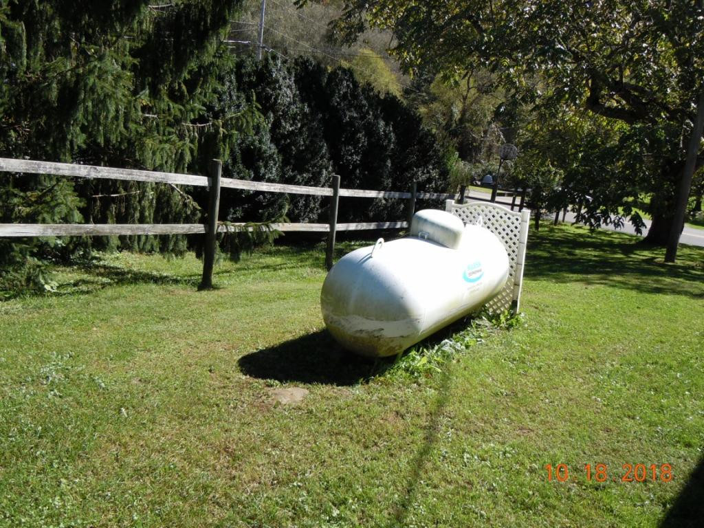 32055 Poor Valley Road Saltville, VA 24370 - Photo 3 of 36 Photo 3