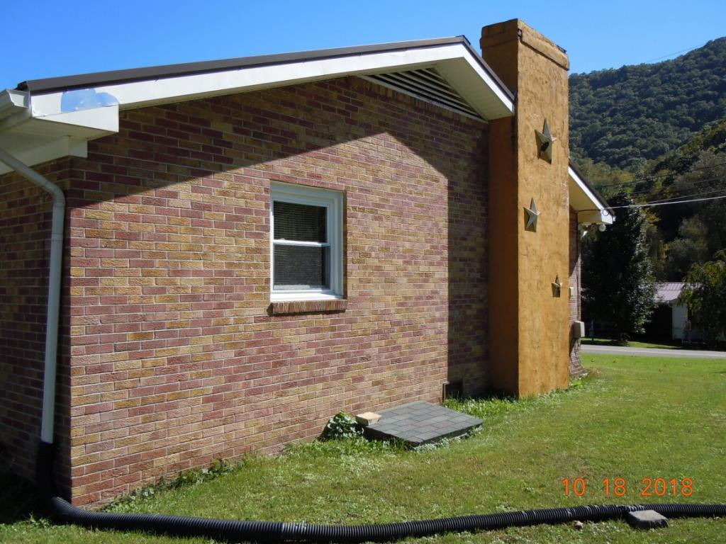 32055 Poor Valley Road Saltville, VA 24370 - Photo 6 of 36 Photo 6