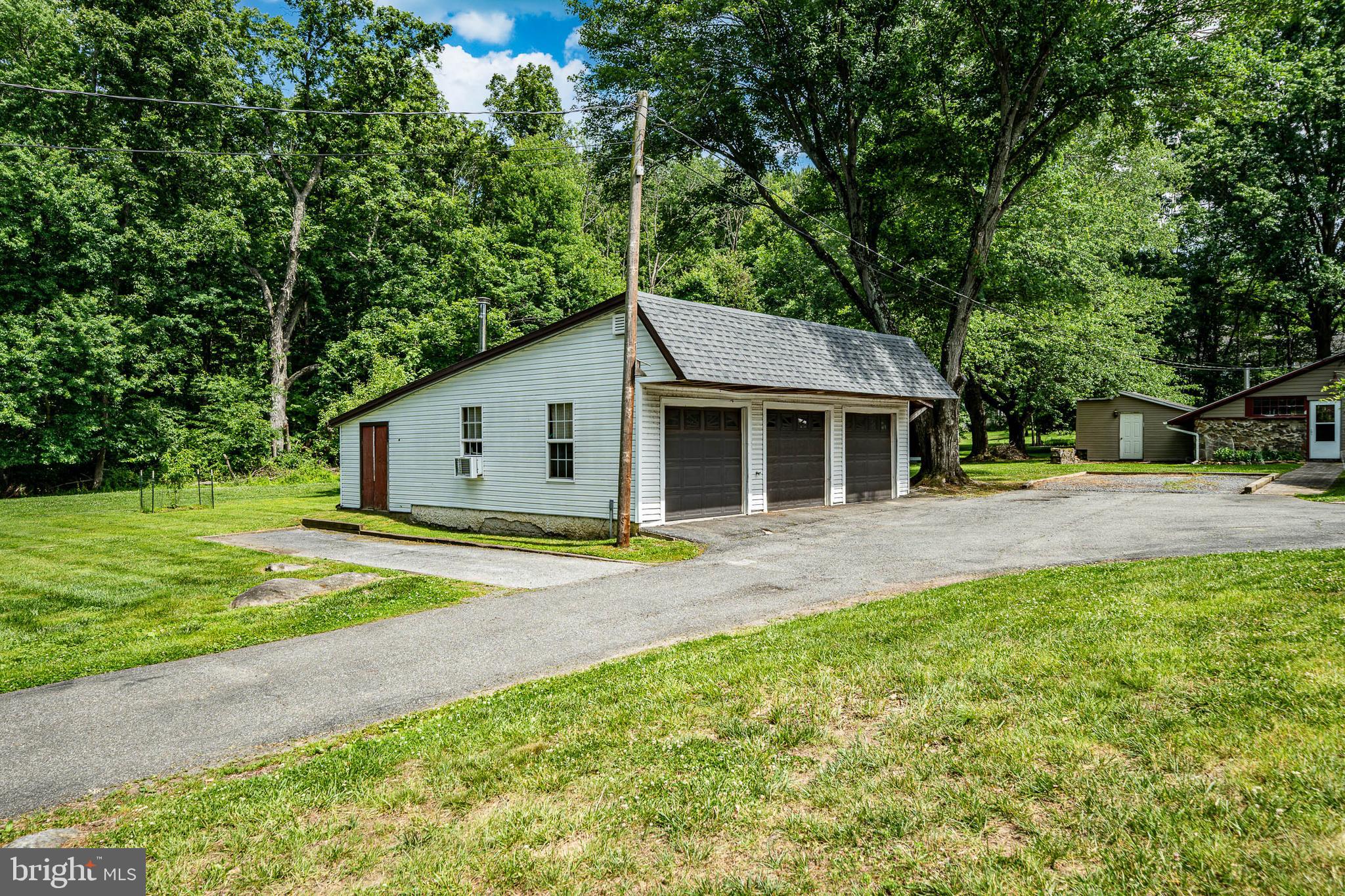 866 Shavertown Road Garnet Valley, PA 19060 - Photo 61 of 81 3 car garage