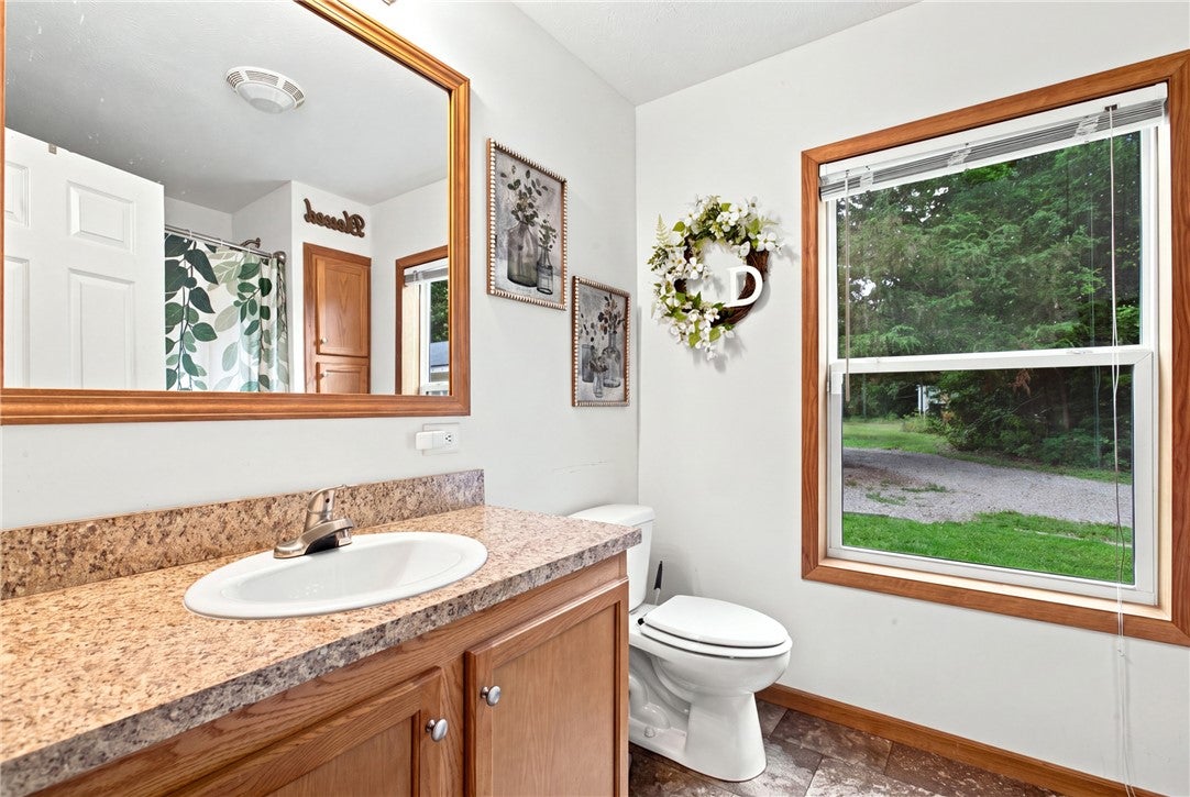 14839 Plainview Road Charleston, IL 61920 - Photo 20 of 30 Gallery Image 20