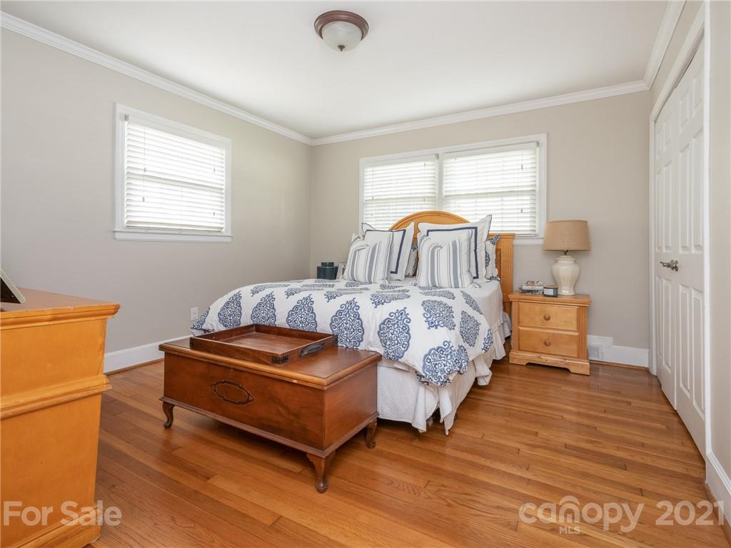 5417 Valley Forge Road Charlotte, NC 28210 - Photo 14 of 18 a bedroom with a bed and window