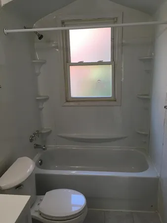 $850 | 15018 Hubbell Avenue, Unit 2, Detroit, MI 48227