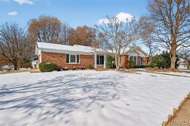 $320,000 | 3701 Harmann Estates Drive, Bridgeton, MO 63044