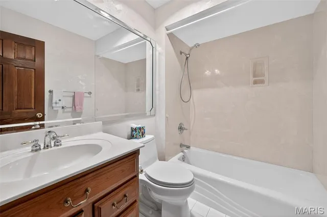 $320,000 | 3701 Harmann Estates Drive, Bridgeton, MO 63044