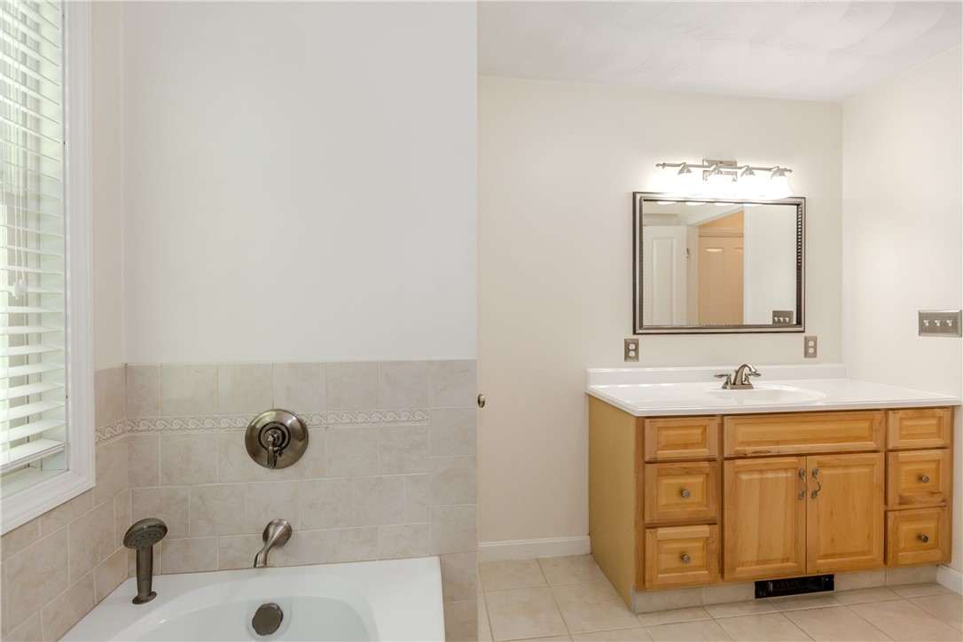 167 Cranberry Ridge Road Glocester, RI 02857 - Photo 36 of 50