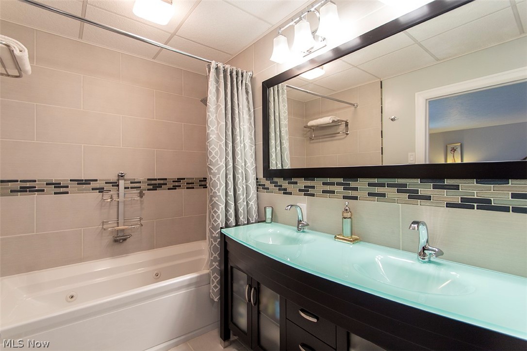 7454 Ryan Road Medina, OH 44215 - Photo 18 of 35 Gallery Image 18