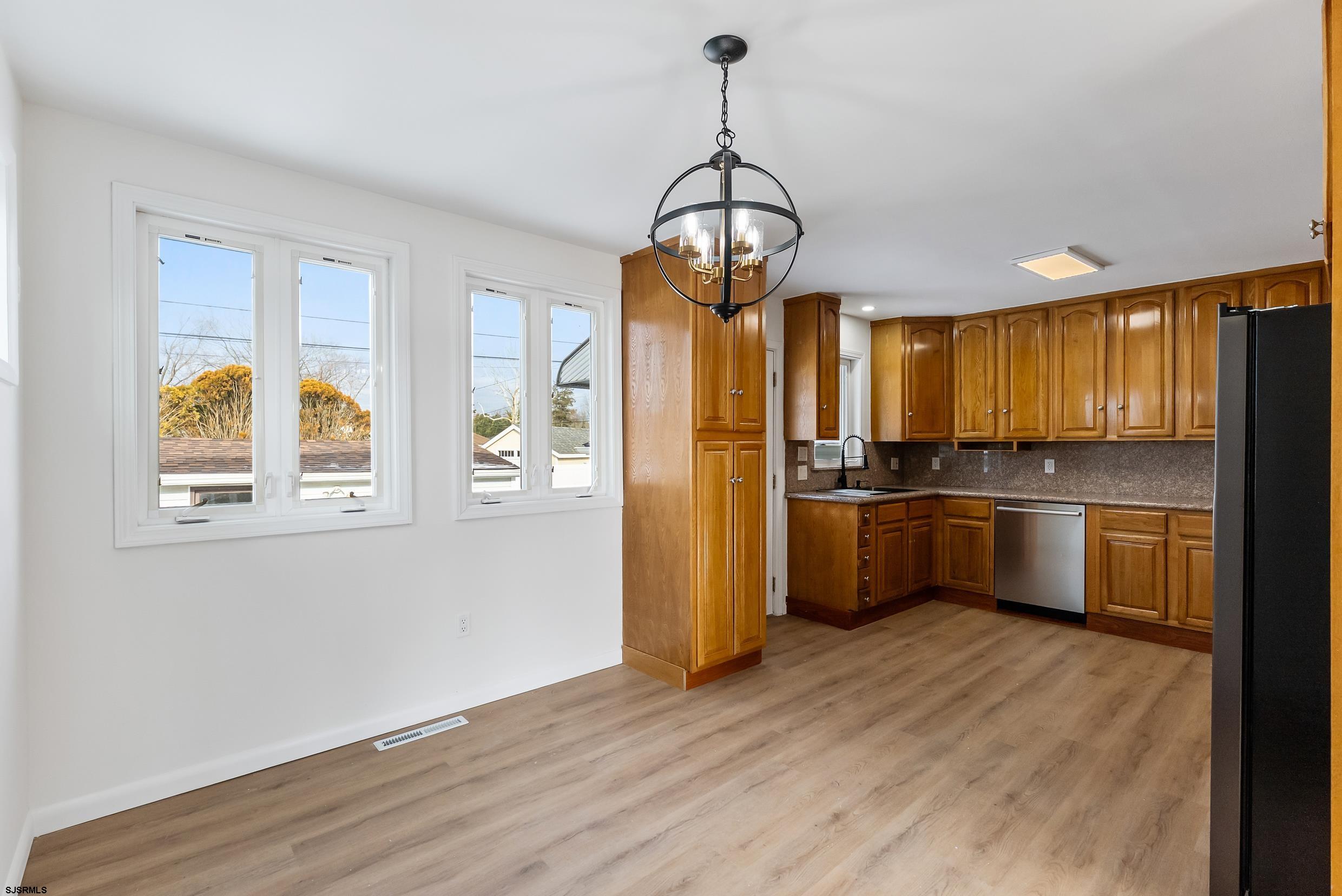 1805 Zion Road Northfield, NJ 08225 - Photo 4 of 25