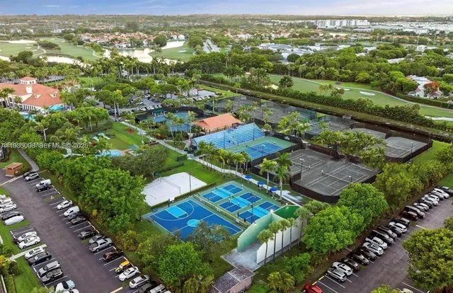 $4,000 | 9869 Northwest 52nd Terrace, Unit 9869, Doral, FL 33178