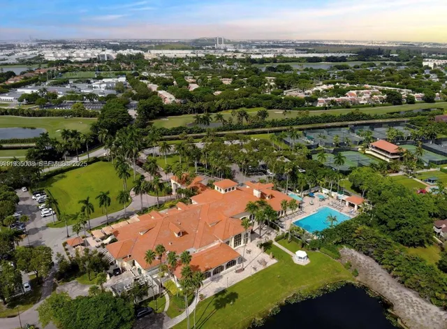 $4,000 | 9869 Northwest 52nd Terrace, Unit 9869, Doral, FL 33178