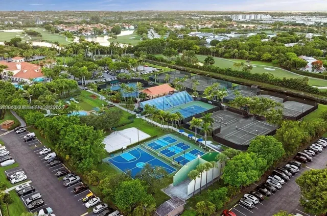 $4,000 | 9869 Northwest 52nd Terrace, Unit 9869, Doral, FL 33178