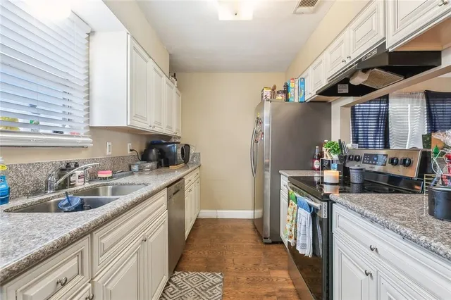 $1,100 | 1781 Boulevard De Province, Unit D, Baton Rouge, LA 70816