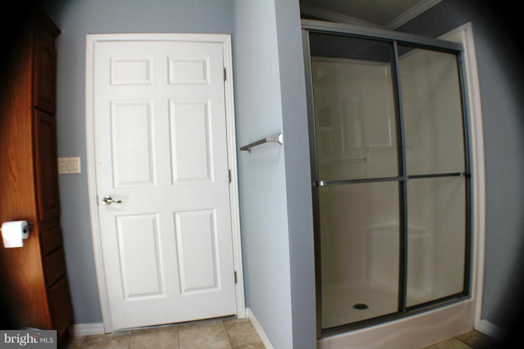 136 Trailway Road Baltimore, MD 21220 - Photo 13 of 15 Bath (Master)