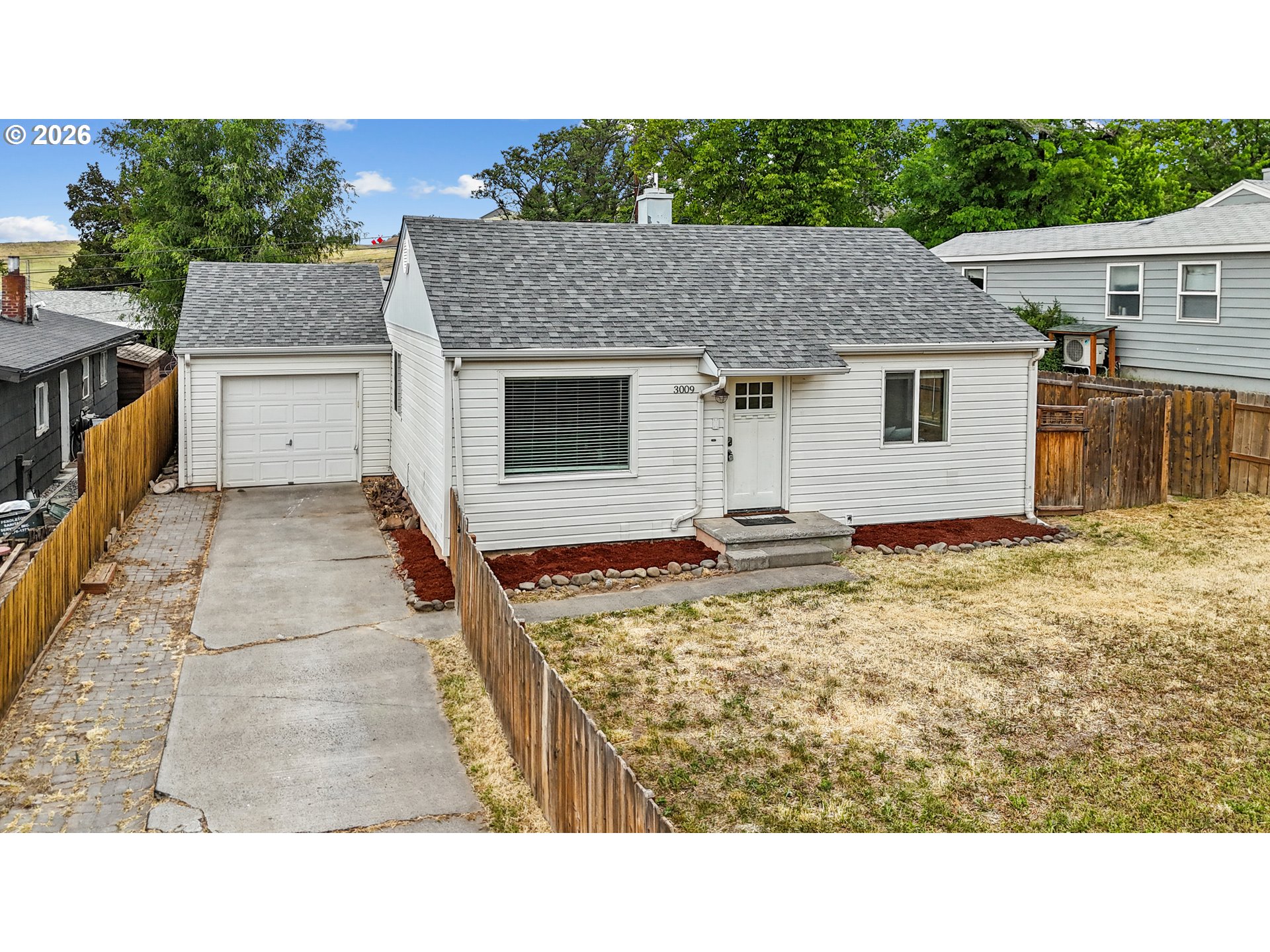 3009 Southwest Isaac Avenue Pendleton, OR 97801 - Photo 1 of 28 a house view with a backyard space