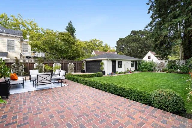 $3,349,000 | 853 D Street, Petaluma, CA 94952