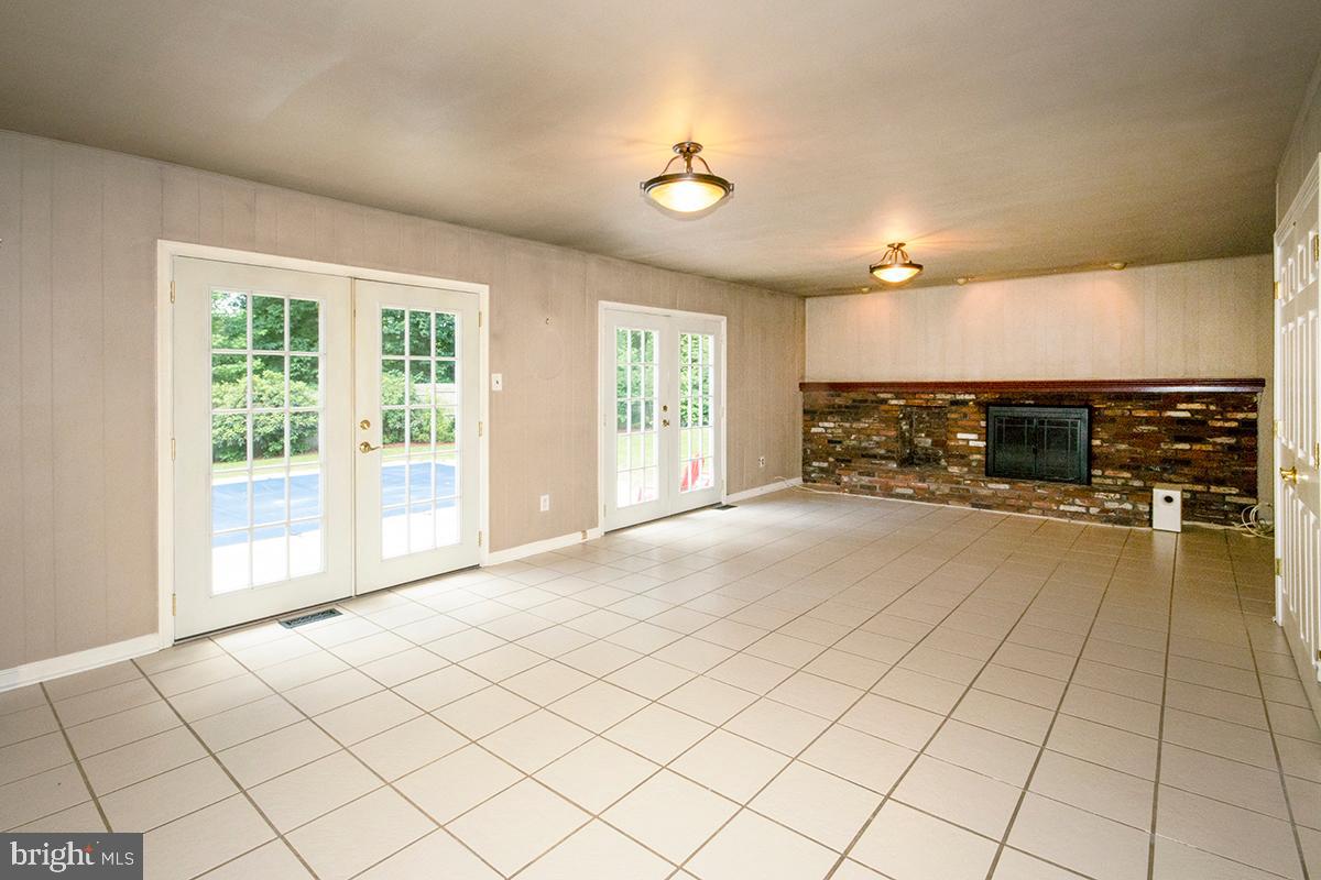 30 Sherri Way Pine Hill, NJ 08021 - Photo 14 of 53 Family Room