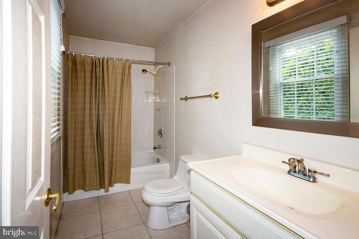 30 Sherri Way Pine Hill, NJ 08021 - Photo 34 of 53 Hall Full Bath
