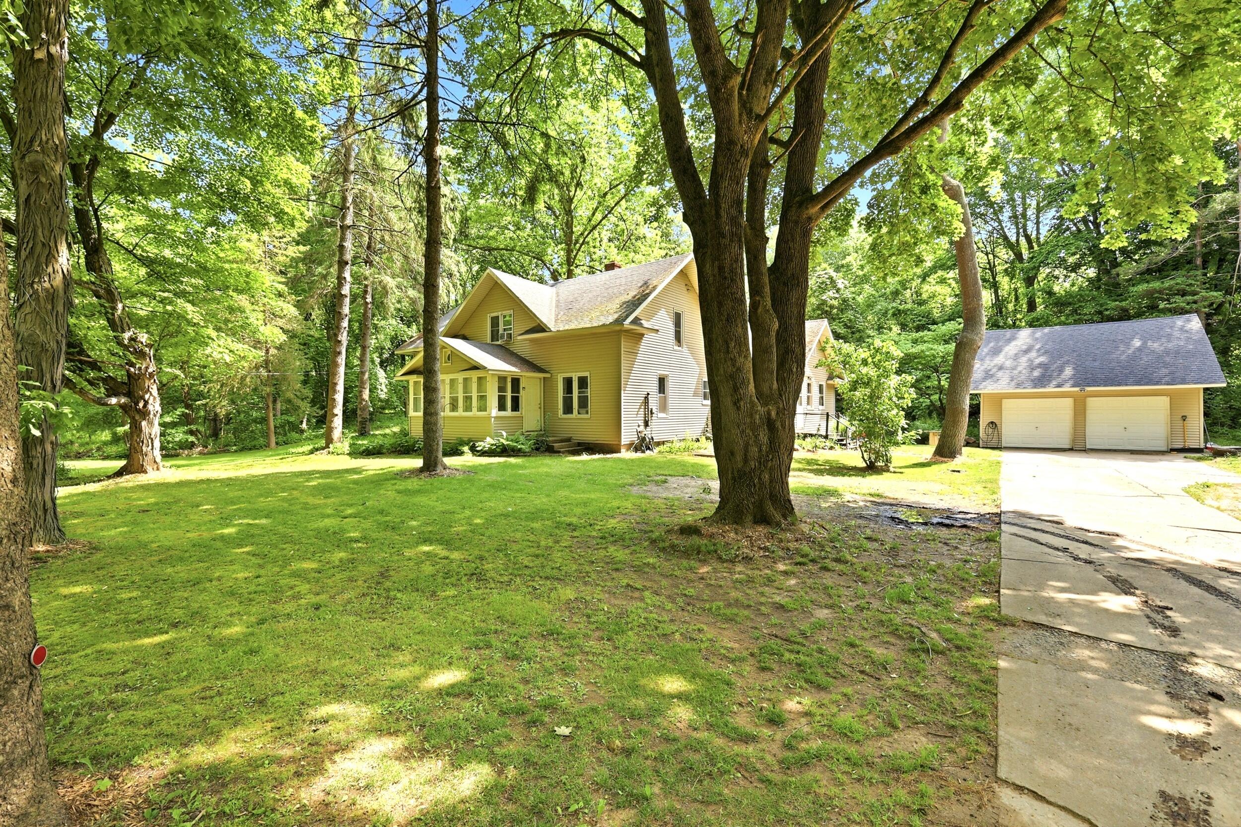 2351 Cook Road Hastings, MI 49058 - Photo 4 of 43 5_3j5a2169